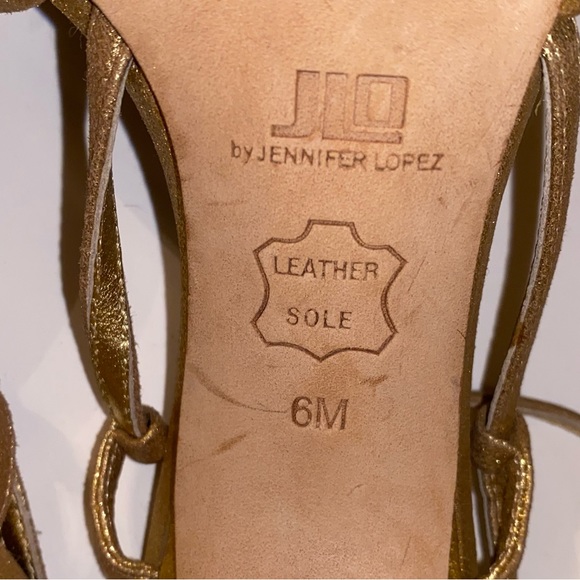 π Gold slingback starburst stilettos by Jennifer Lopez - Picture 5 of 9